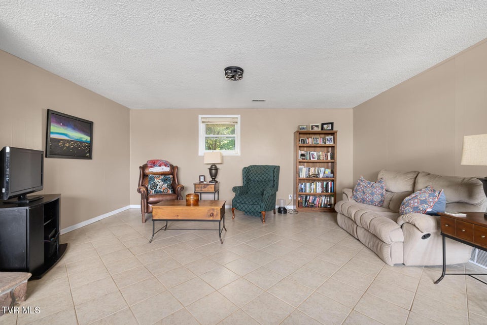 Photo #34: 3101 Newbern Drive