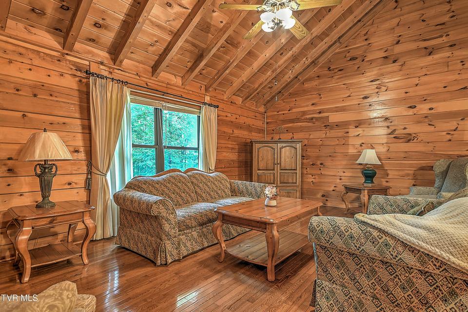 Photo #4: 622 Shoals Lane