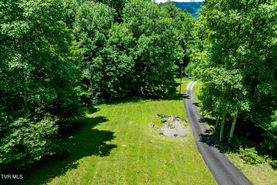 Photo #10: 916 Willens Gap Road