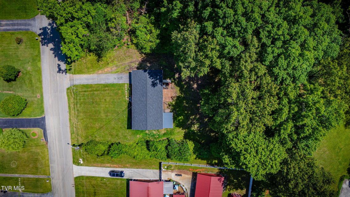 Photo #34: 443 Kinkead Avenue