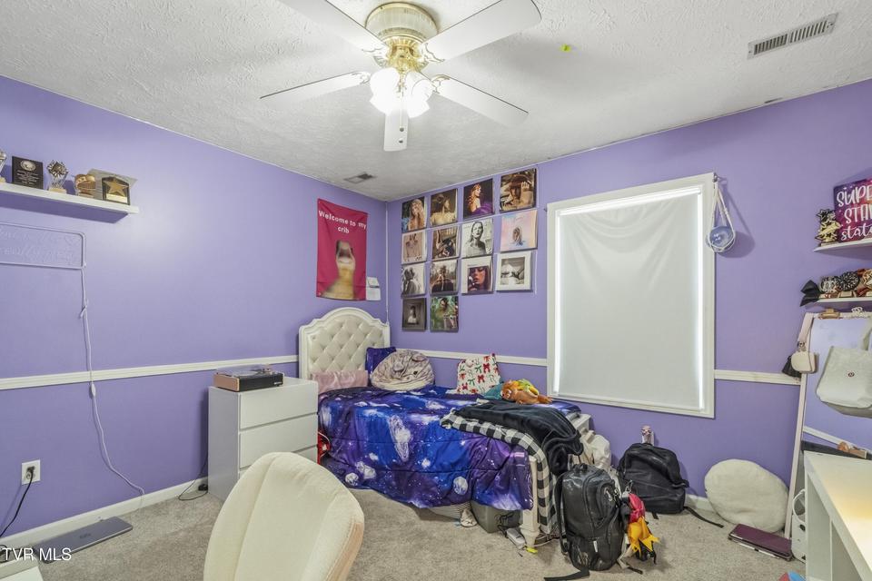 Photo #34: 410 Appian Way