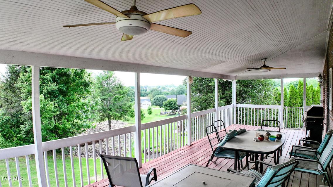 Photo #52: 410 Appian Way