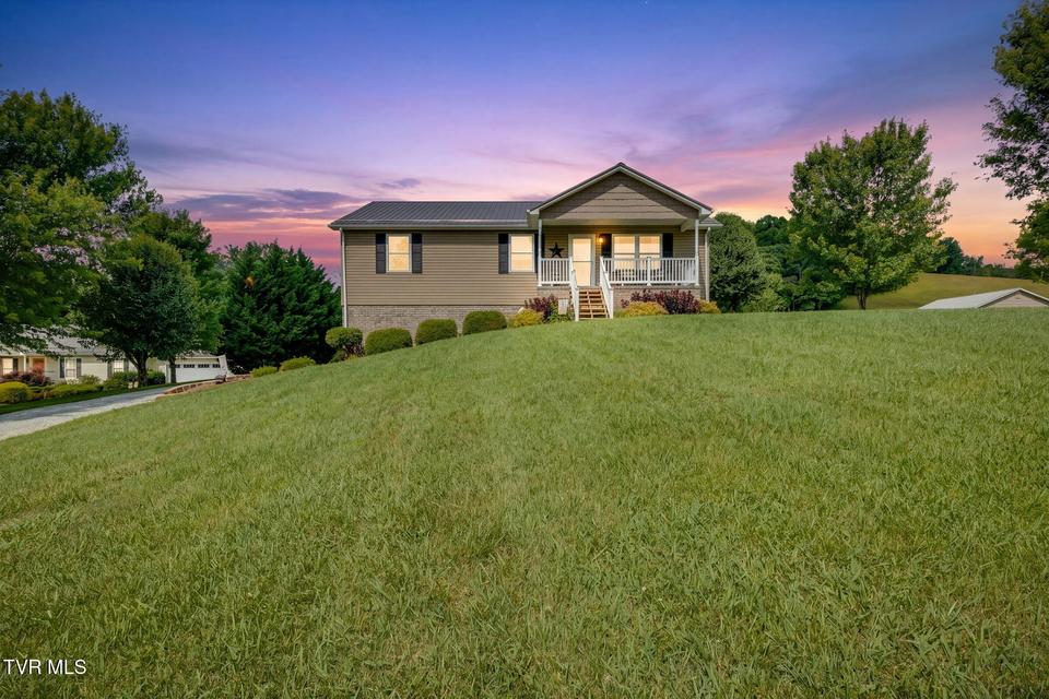 Photo #2: 873 Sycamore Shoals Drive