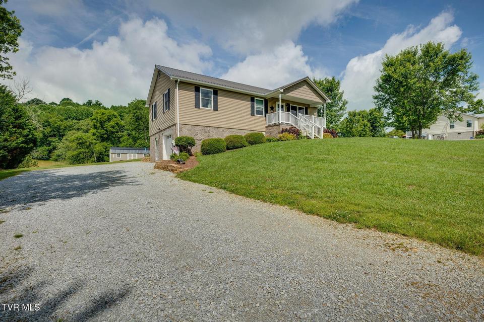 Photo #4: 873 Sycamore Shoals Drive