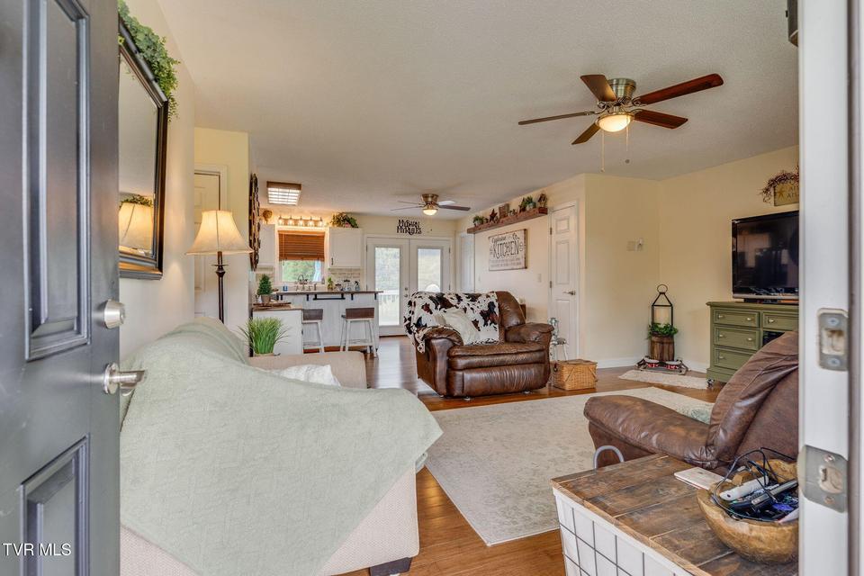Photo #5: 873 Sycamore Shoals Drive