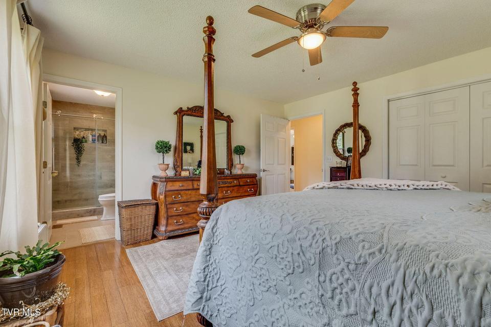 Photo #15: 873 Sycamore Shoals Drive