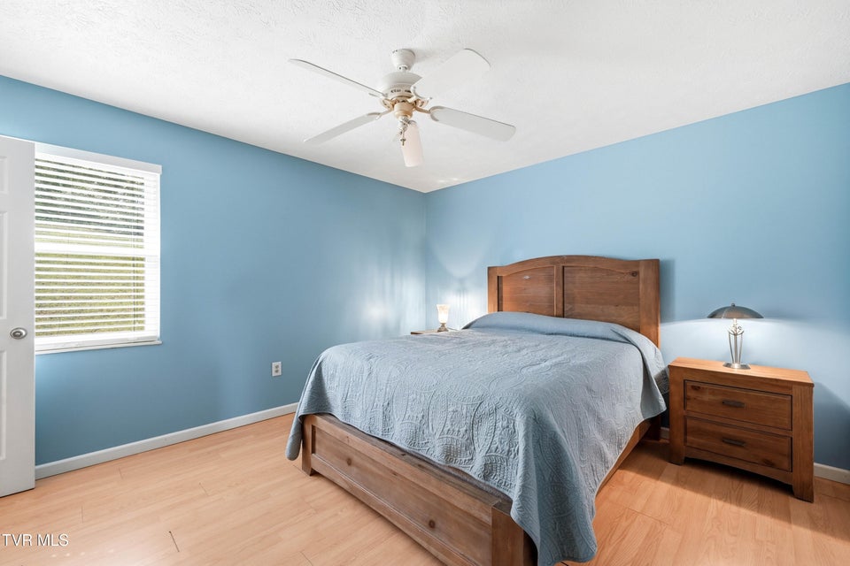 Photo #12: 828 Murrell Road