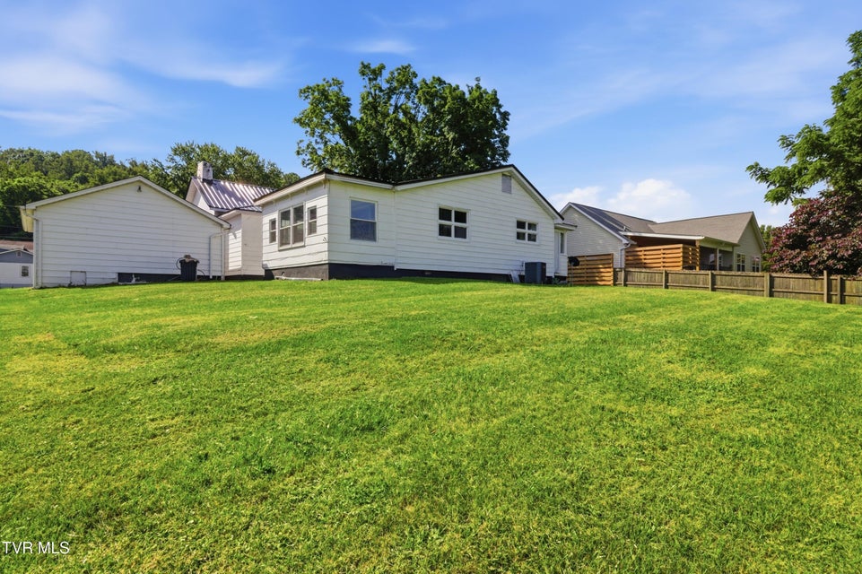 Photo #6: 1721 Ridgeway Drive