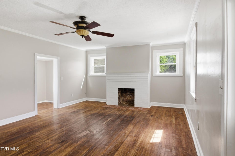 Photo #10: 1721 Ridgeway Drive