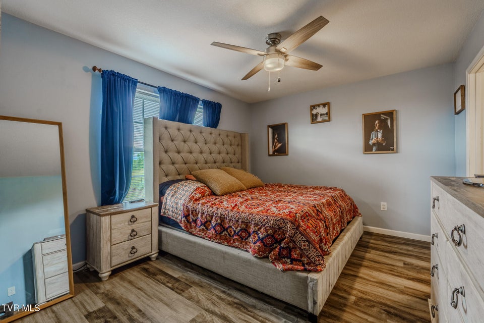 Photo #16: 2713 Lucille Avenue