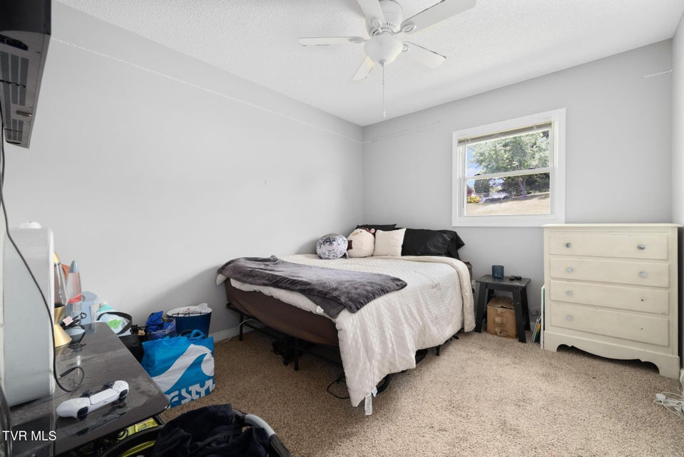 Photo #36: 906 Locklaine Drive
