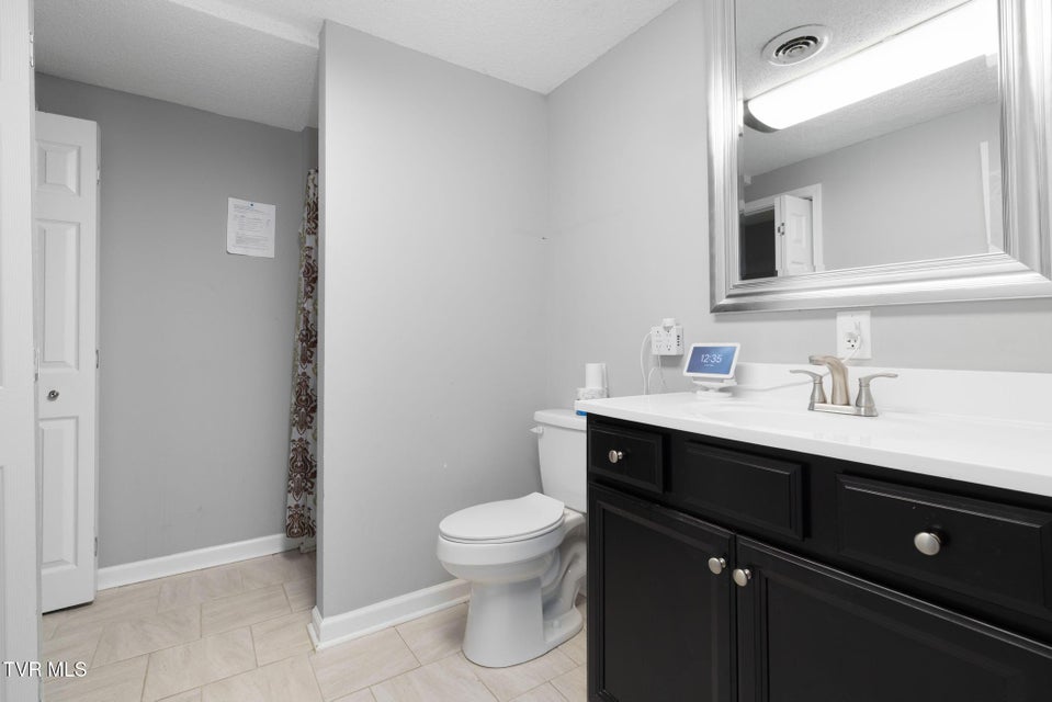 Photo #38: 906 Locklaine Drive