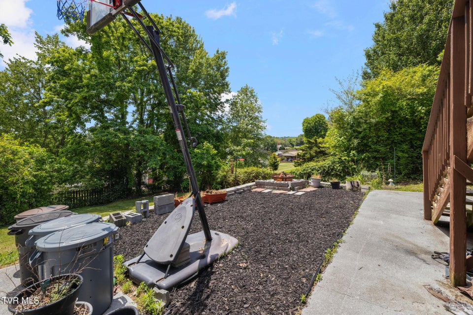 Photo #49: 906 Locklaine Drive