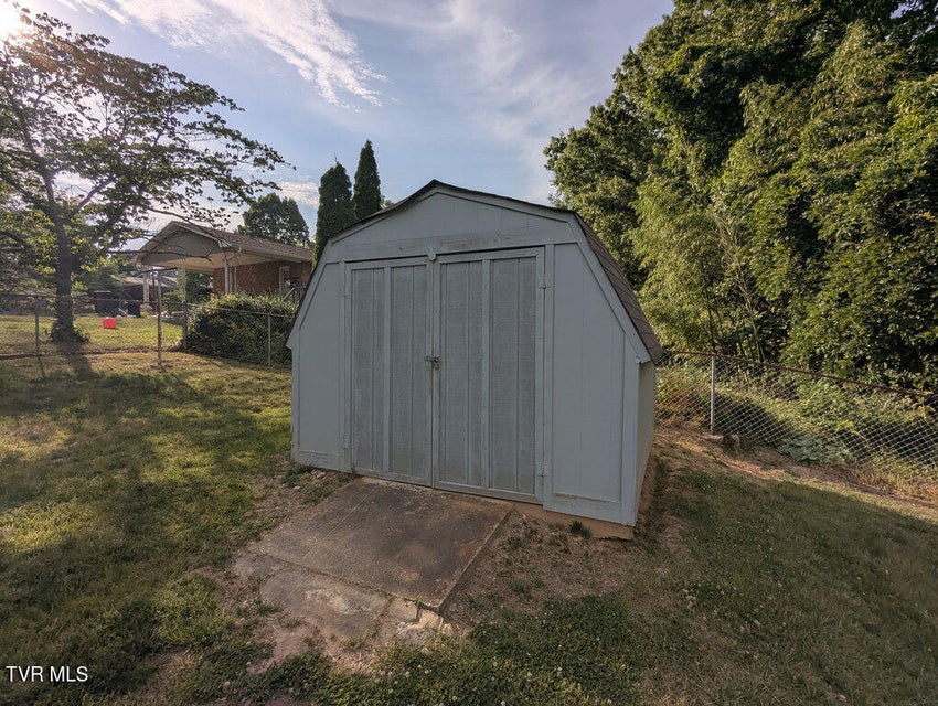 Photo #13: 329 Kay Avenue