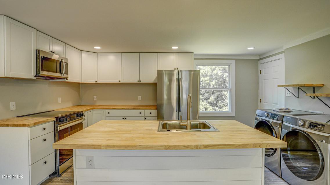 Photo #9: 273 Riverview Drive