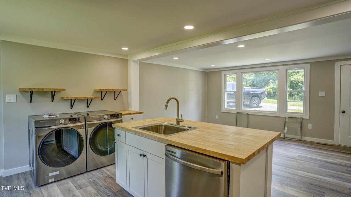 Photo #13: 273 Riverview Drive