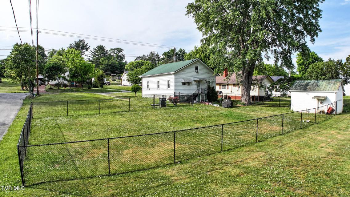 Photo #2: 515 Mckee Street