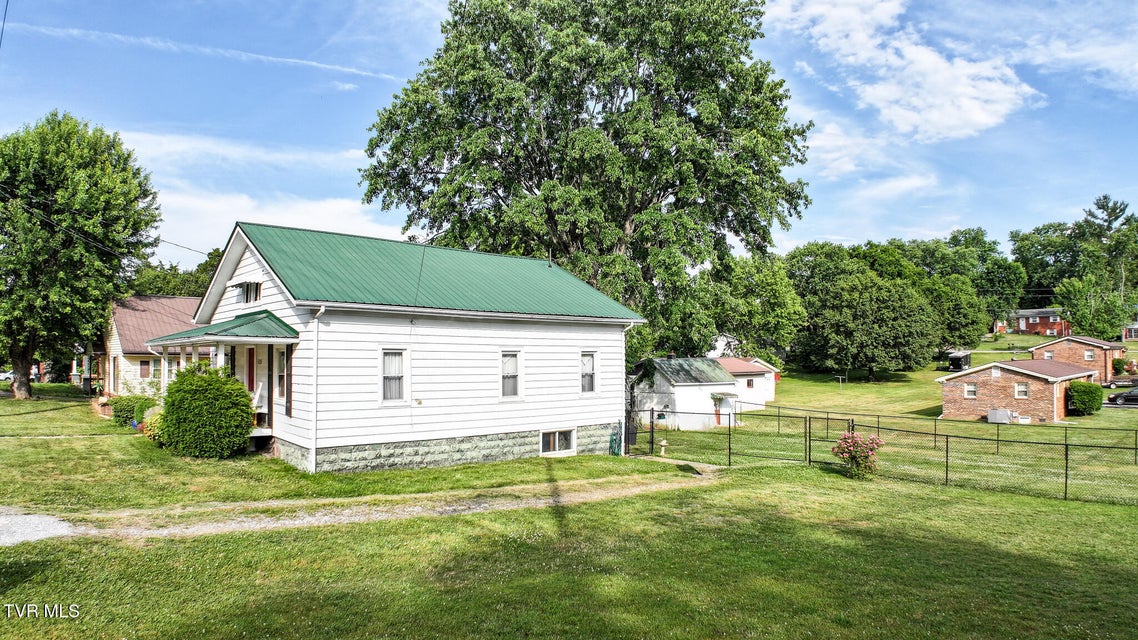 Photo #3: 515 Mckee Street