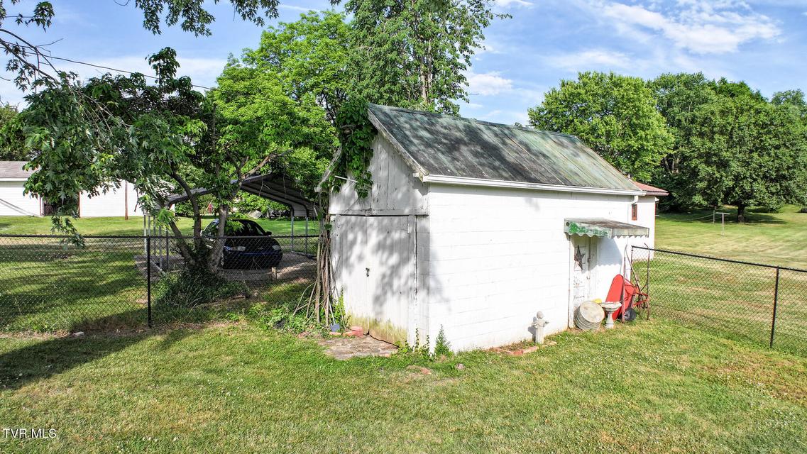 Photo #35: 515 Mckee Street