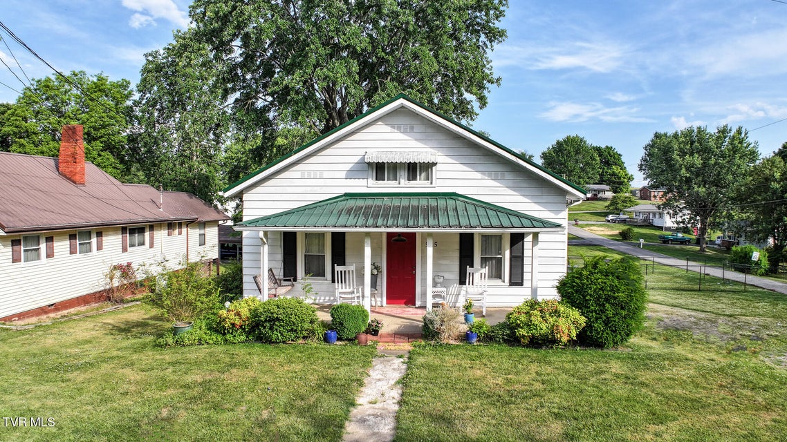 Photo #31: 515 Mckee Street