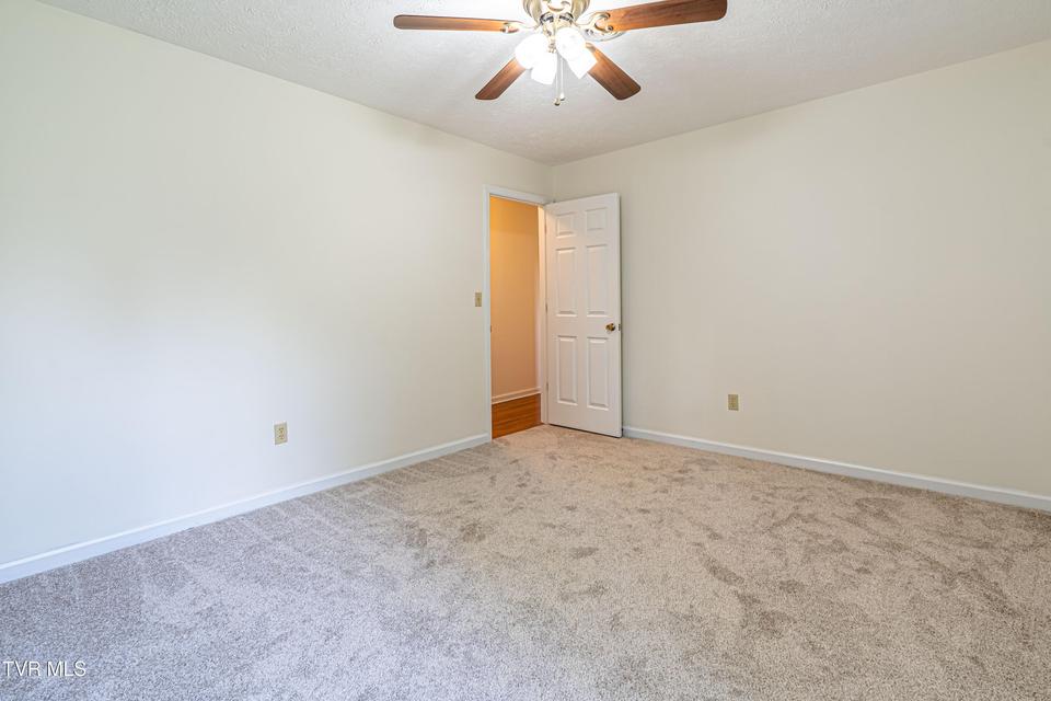 Photo #47: 20010 Oakwood Drive