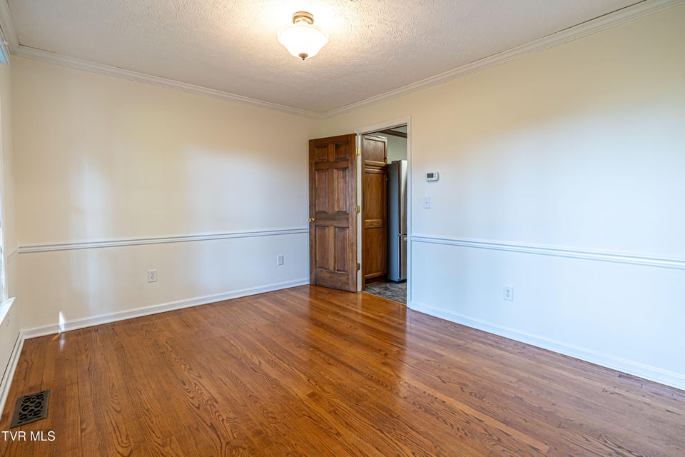 Photo #14: 20010 Oakwood Drive