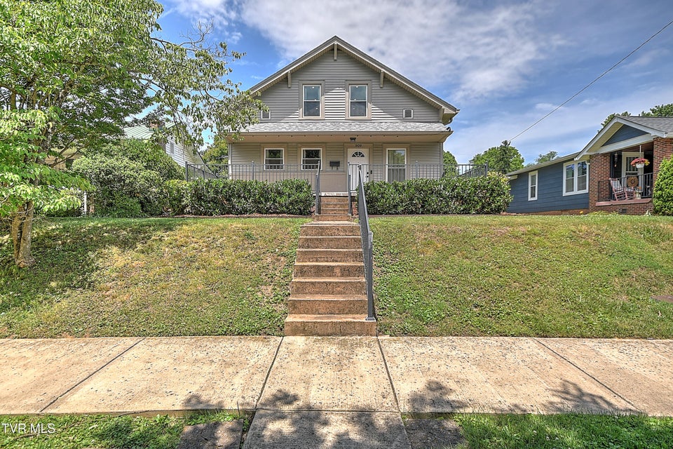 Photo #3: 909 Holston Avenue