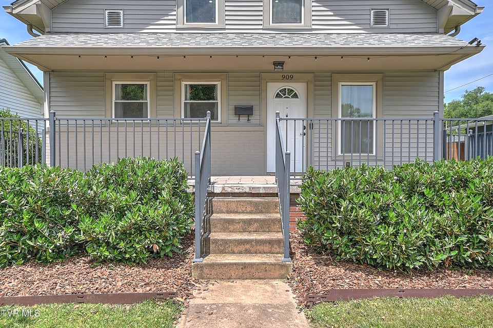 Photo #6: 909 Holston Avenue