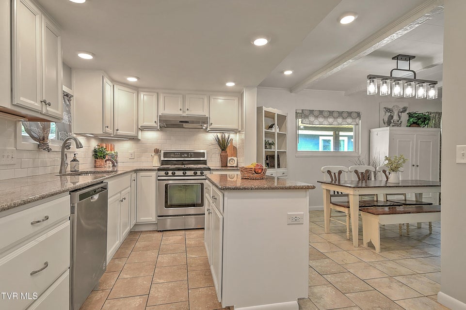 Photo #21: 909 Holston Avenue
