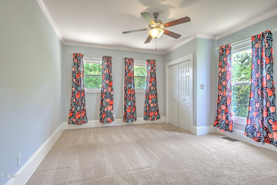 Photo #26: 909 Holston Avenue