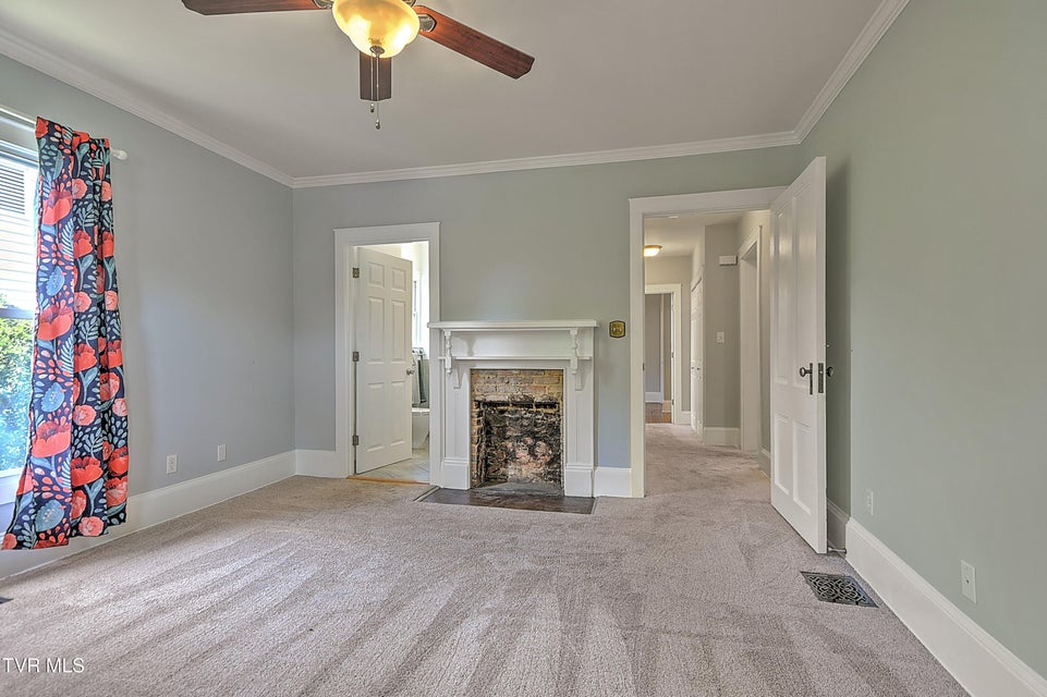 Photo #27: 909 Holston Avenue
