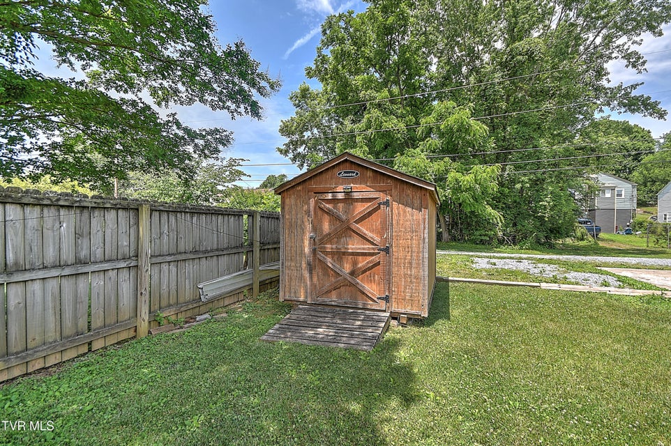 Photo #60: 909 Holston Avenue