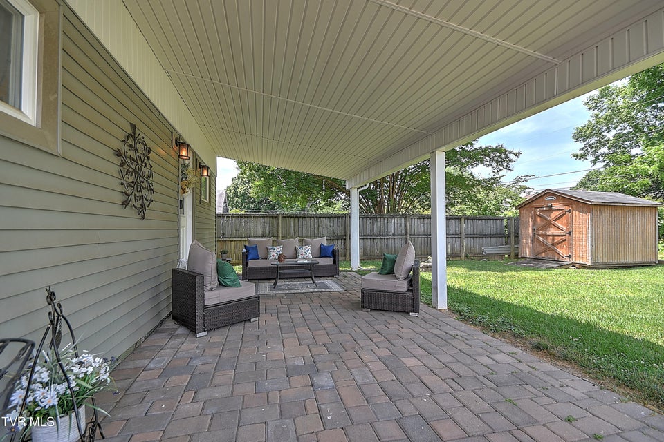 Photo #64: 909 Holston Avenue