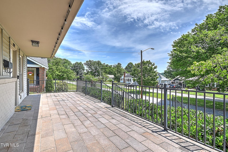 Photo #67: 909 Holston Avenue