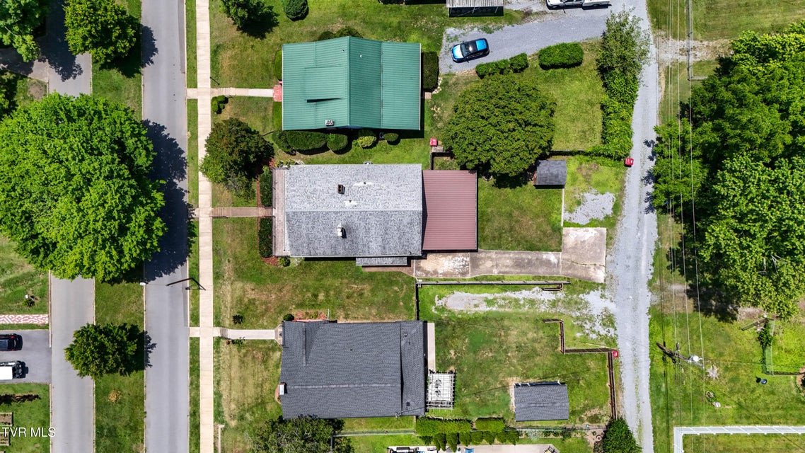 Photo #71: 909 Holston Avenue