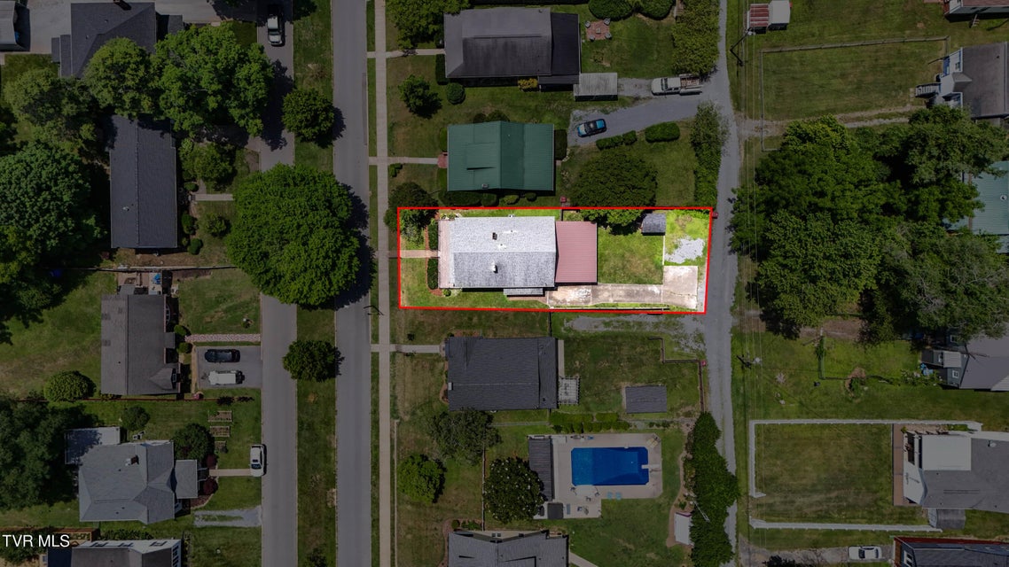 Photo #70: 909 Holston Avenue