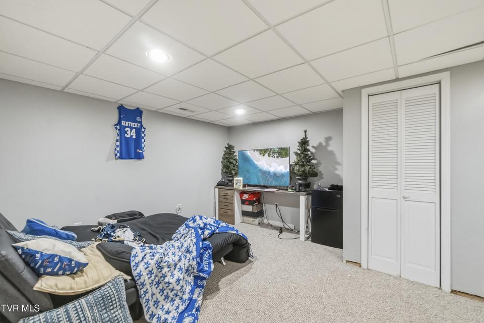Photo #40: 410 Appian Way