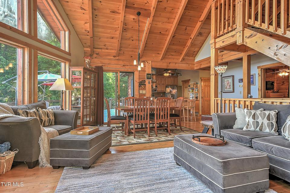 Photo #5: 807 Vista Road