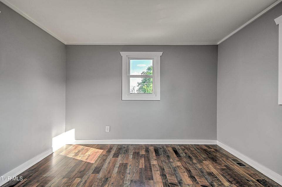 Photo #13: 212 Asbury Street