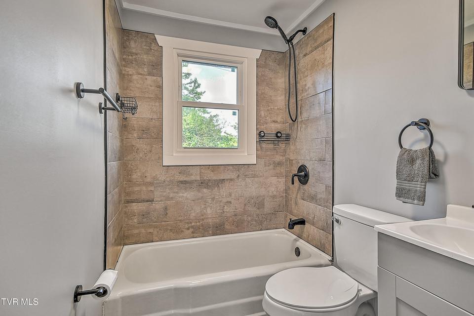 Photo #17: 212 Asbury Street