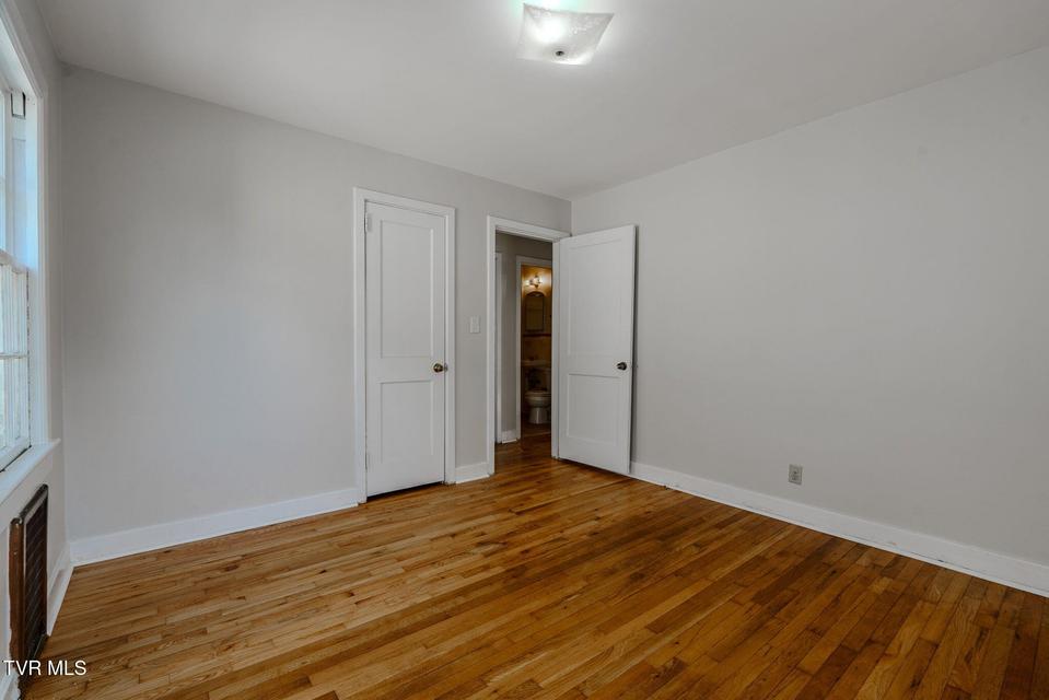 Photo #10: 2233 Lawson Avenue
