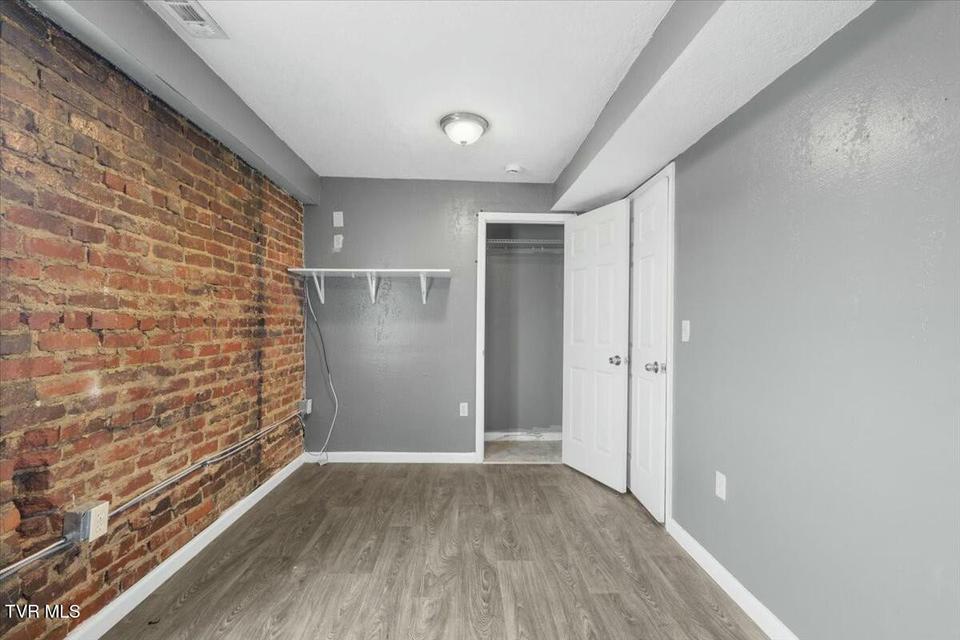 Photo #42: 809 Sullivan Street