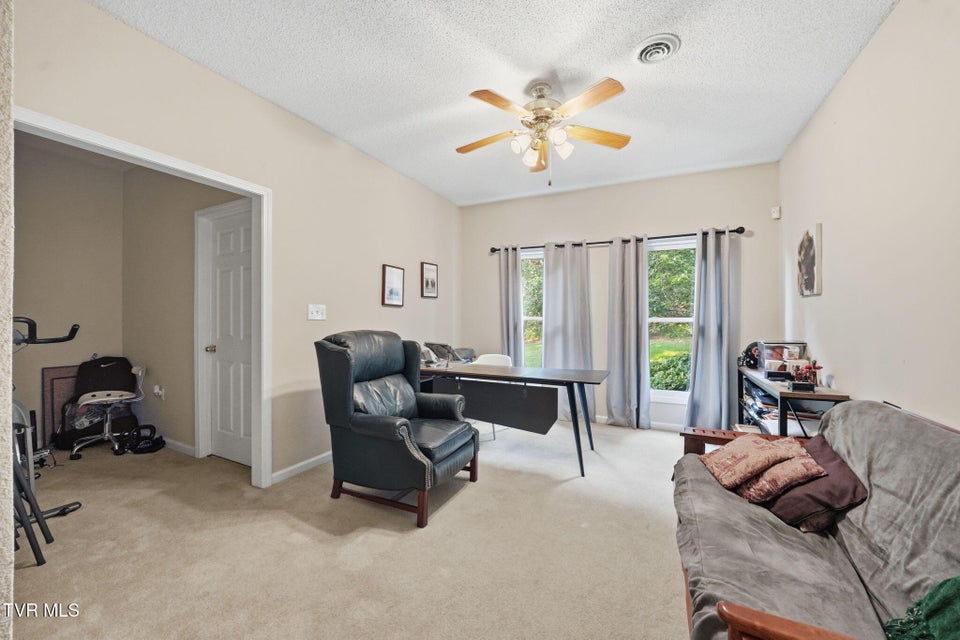 Photo #14: 105 Shadowood Drive