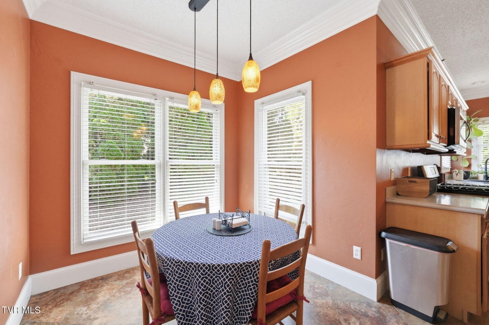 Photo #12: 105 Shadowood Drive