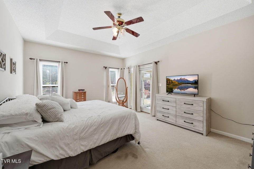 Photo #17: 105 Shadowood Drive