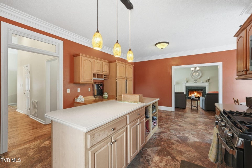 Photo #11: 105 Shadowood Drive