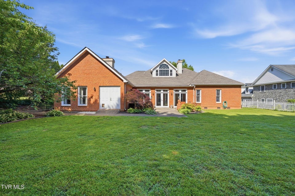Photo #43: 105 Shadowood Drive
