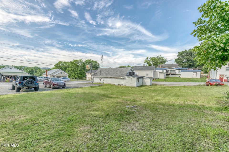 Photo #18: 1900 Anderson Street