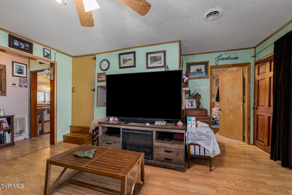 Photo #6: 154 Stockton Road