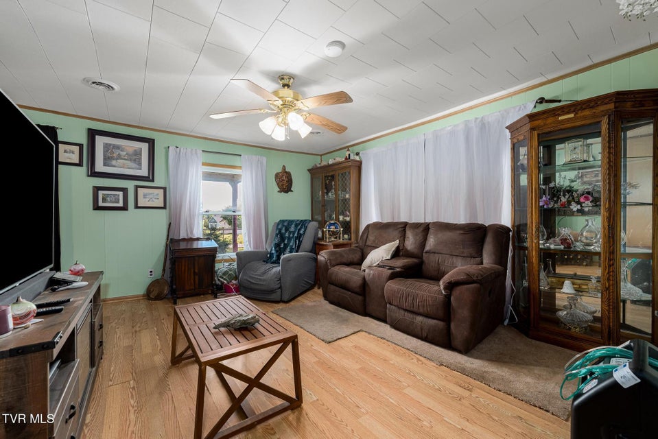 Photo #5: 154 Stockton Road